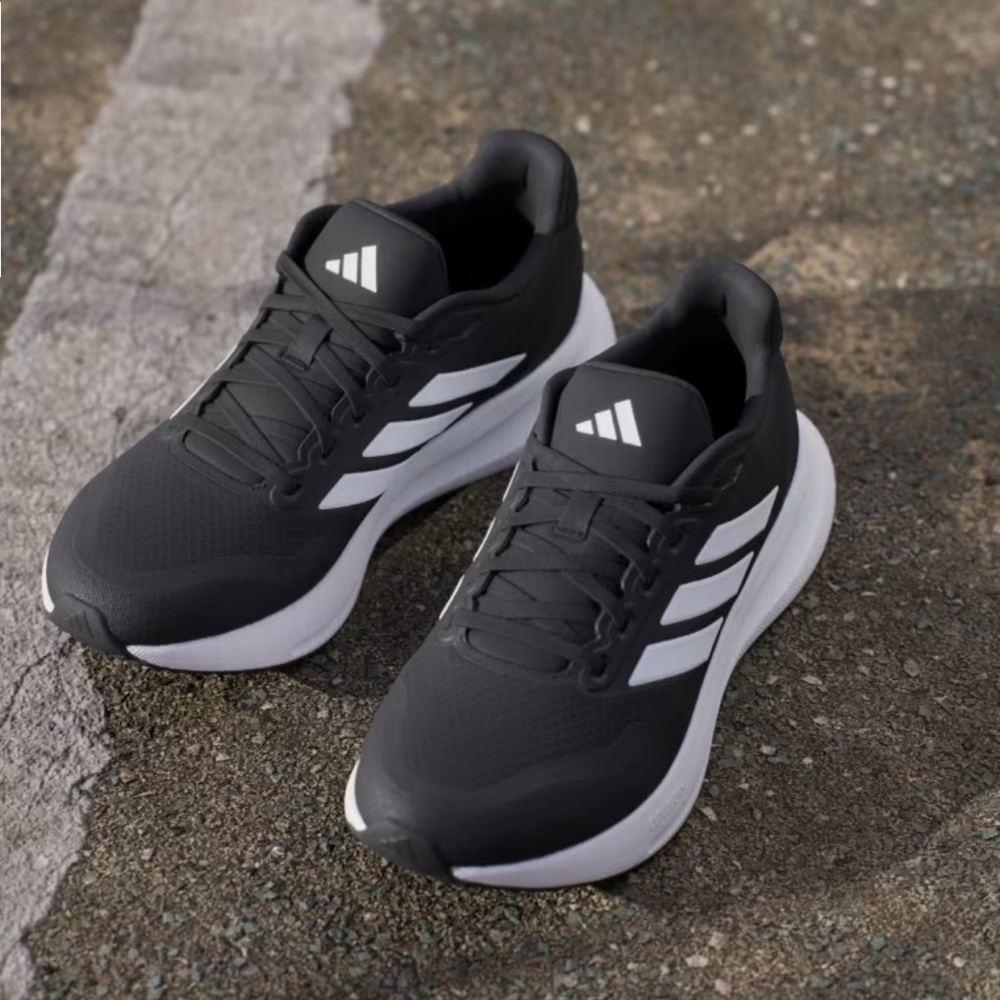 WOMENS RUNFALCON 5 RUNNING SHOES